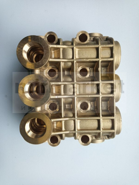 Голова насоса Annovi reverberi 1942530